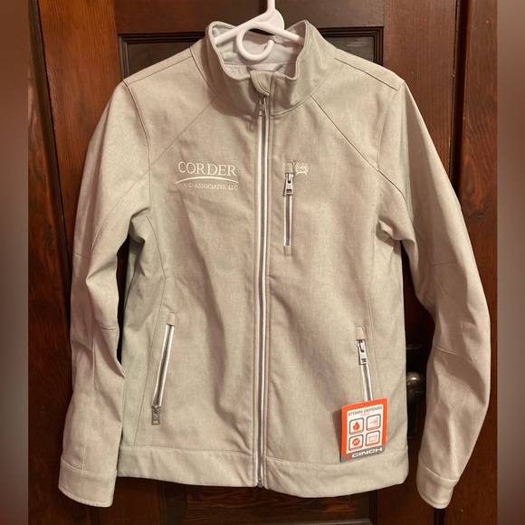 Cinch Women’s size small jacket, new with tags, custom embroidery. - Picture 4 of 9